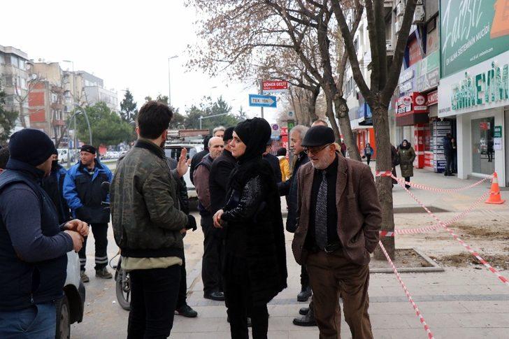 Son dakika! Sakarya’da bina çöktü, işçiler bina altına kalkmaktan son anda kurtuldu G5