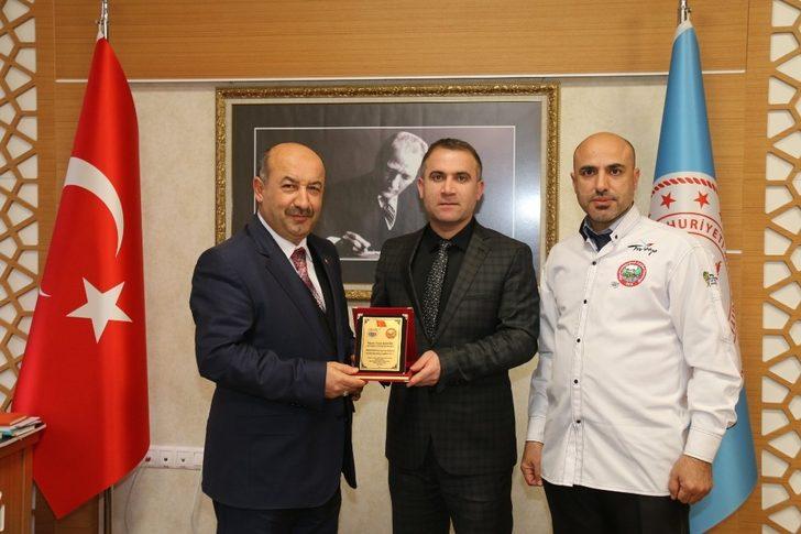 Aşçılardan Müdür Başyiğit’e ziyaret G2