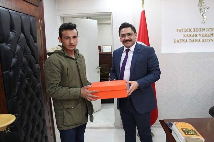 Başarılı sporcular ödüllendirildi G3