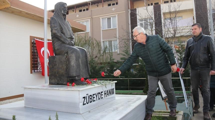 Z&uuml;beyde Hanım Ergene&rsquo;de anıldı