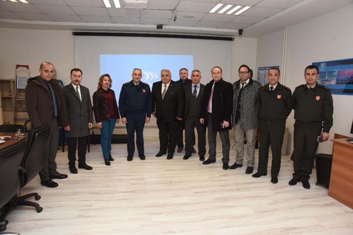 EBSO, savunma sanayicileri ile TSK&rsquo;yı buluşturdu