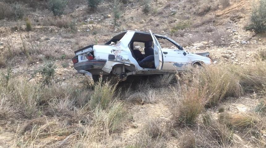 Osmaniye&rsquo;de otomobil u&ccedil;uruma yuvarlandı