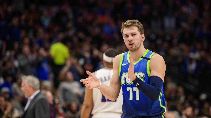 Sacramento Kings-Dallas Mavericks: 123-127 (Luka Doncic, NBA tarihine geçti)