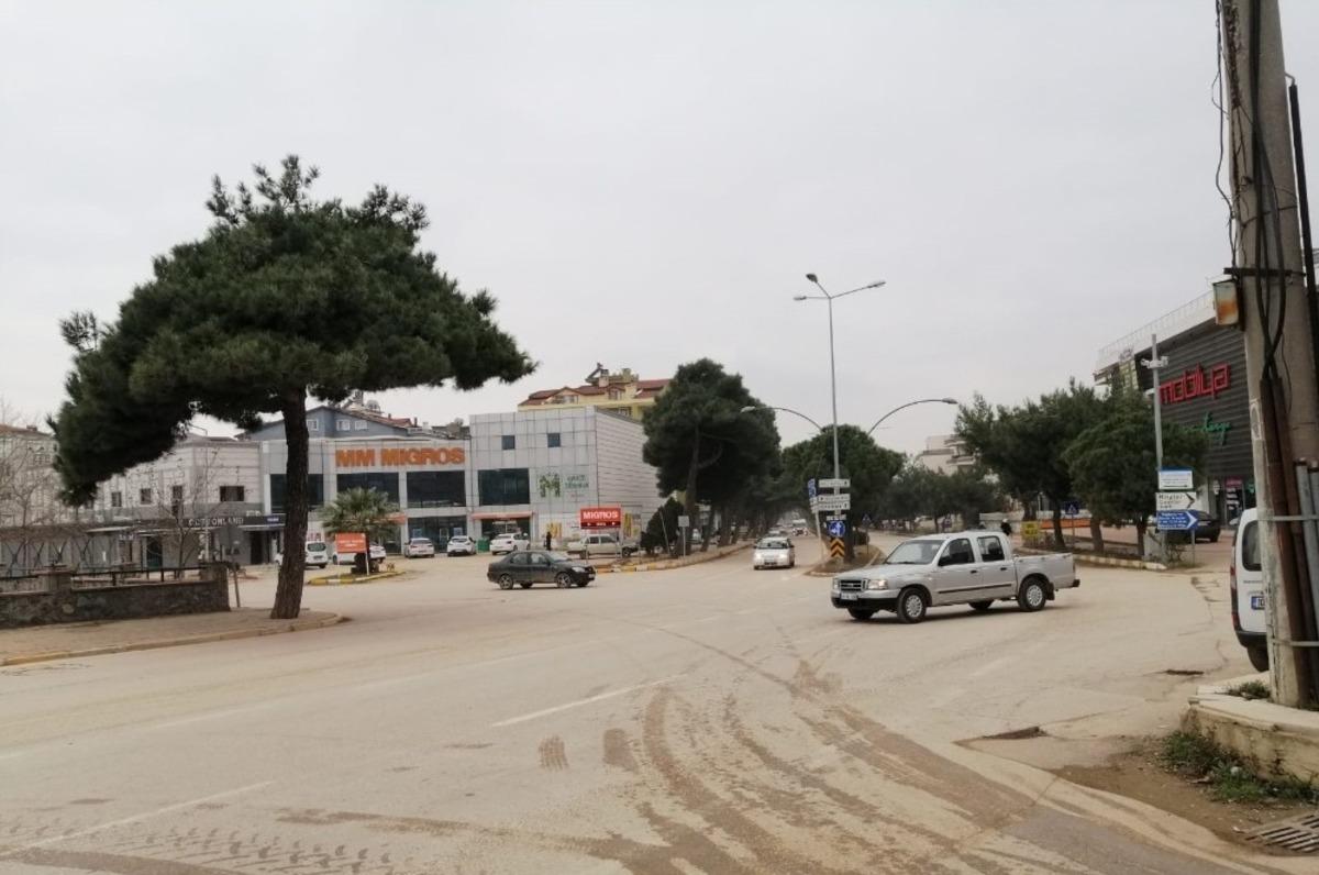 Tehlikeli kavşakta &ccedil;&ouml;z&uuml;m arayışı