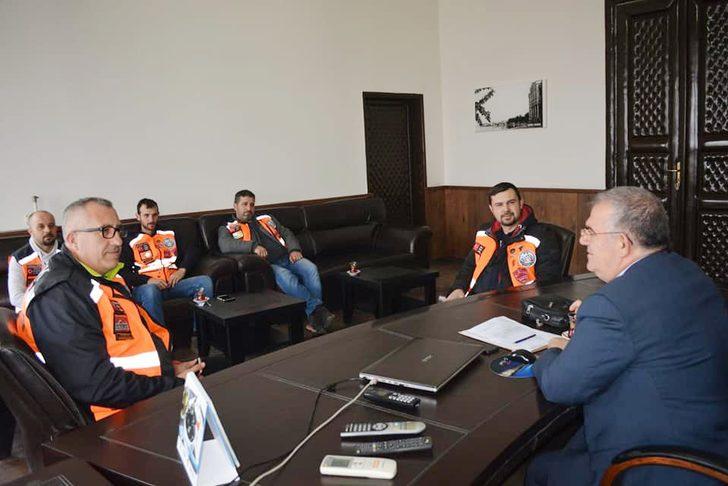 Motosiklet Kulübü üyelerinden Kaymakam Çalık’a ziyaret G2