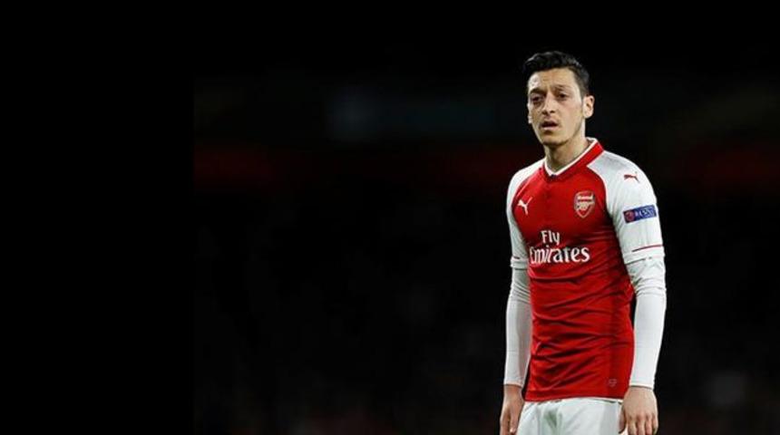 Unai Emery: Mesut etrafındaki oyunculara bel bağlayan biri