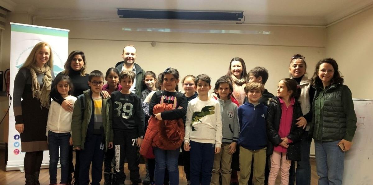 &ldquo;&Ccedil;ocuklarımız internette g&uuml;vendeler mi?&rdquo;