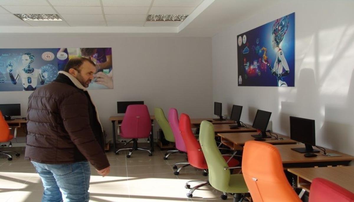 Başkan Soydan&rsquo;dan Gen&ccedil;lik Merkezi&rsquo;ne ziyaret