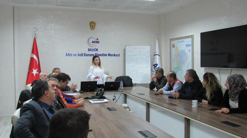 M&uuml;d&uuml;rl&uuml;k personeline psikososyal eğitimi verildi