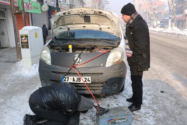 Yüksekova buz kesti