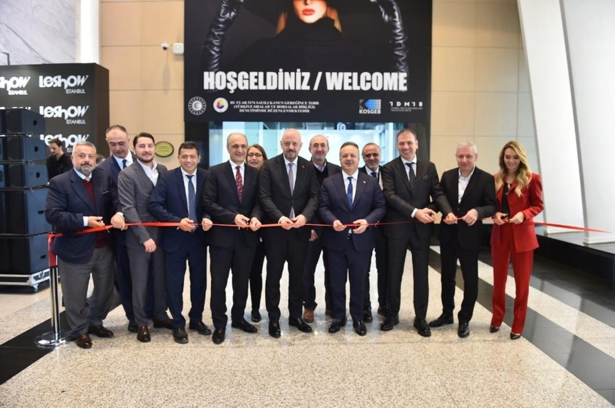 TİM Başkanı G&uuml;lle: &ldquo;200 milyar dolar rakamlı end&uuml;stri g&ouml;rmek istiyoruz&rdquo;