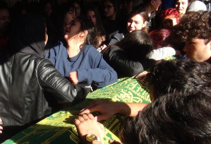 Kalbi duran liseli Cemal, gözyaşlarıyla uğurlandı G3