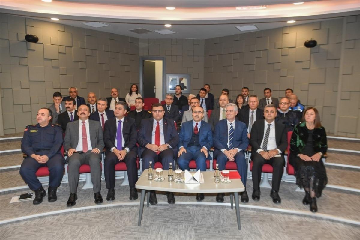 Adana&rsquo;da bağımlılıkla m&uuml;cadele