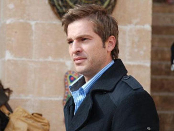 Hülya Koçyiğit : Yaza düğün var G4