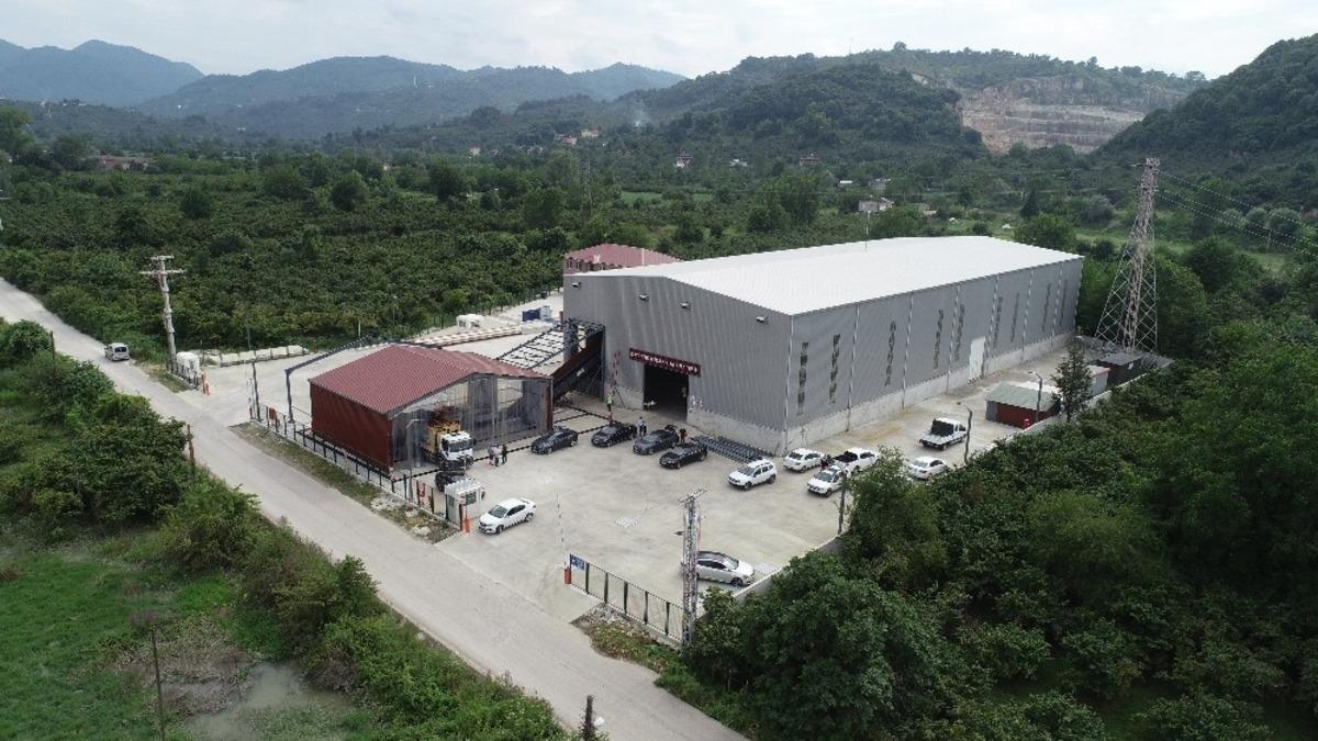 &Uuml;nye &ccedil;&ouml;p ayrıştırma tesisi &ccedil;alışmaya başladı