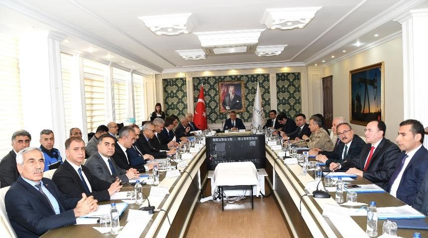 Adıyaman&rsquo;da bağımlılıkla m&uuml;cadele toplantısı yapıldı