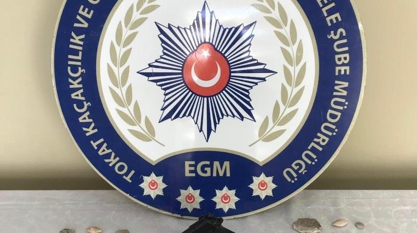 Turhal&rsquo;da 51 par&ccedil;a tarihi eser ele ge&ccedil;irildi