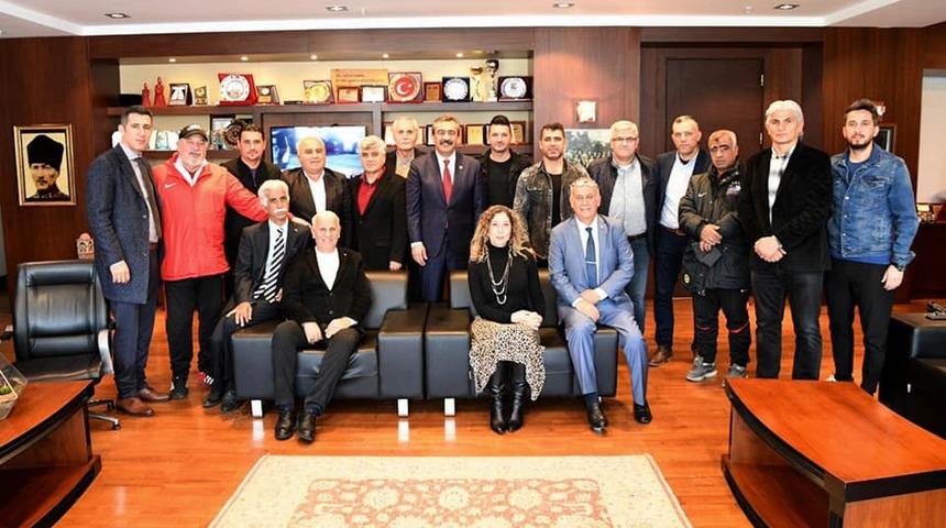 Çetin: "Her branştan amatörlere destek olmaya çalışıyoruz"