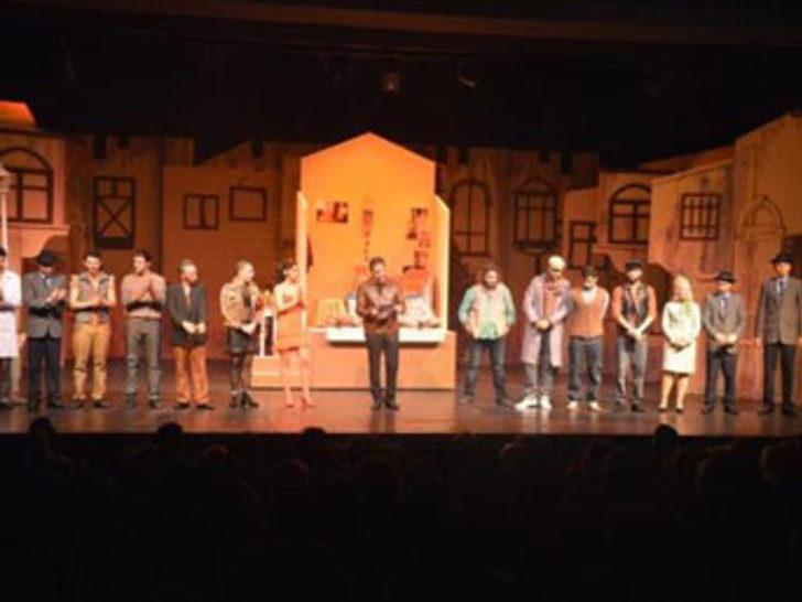 Azra Akın'ı görünce kaçtı G4