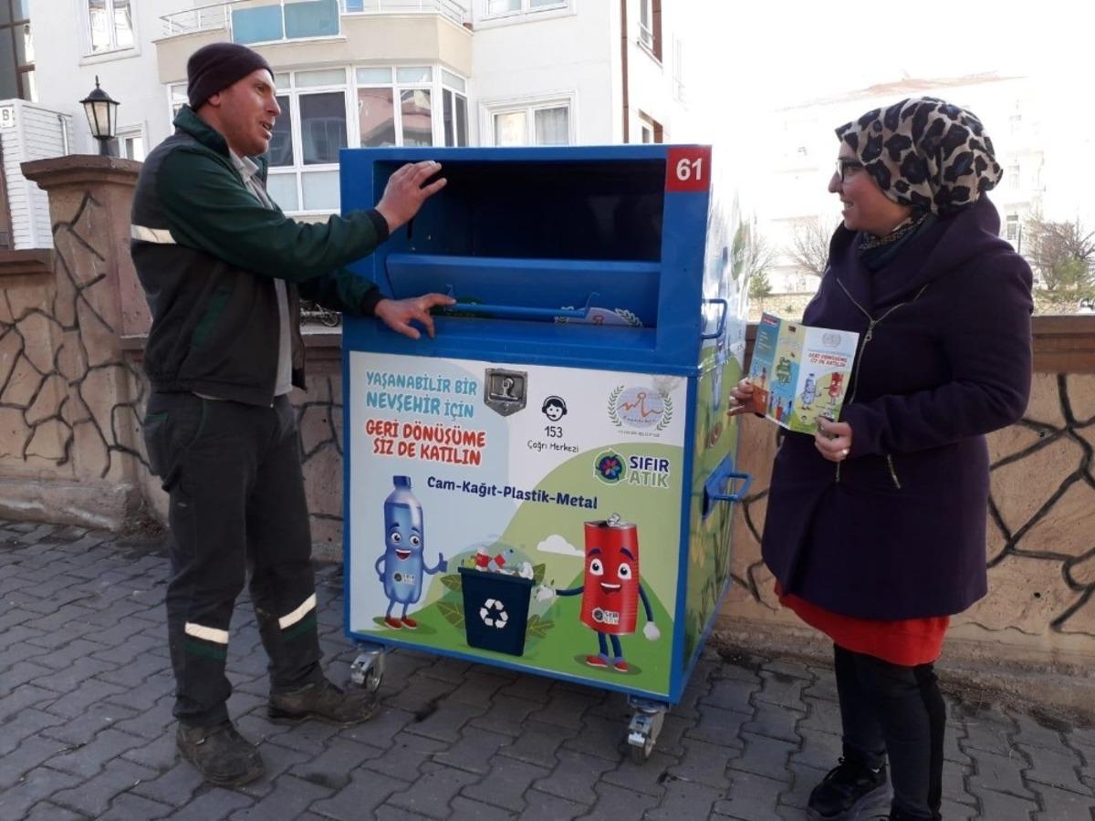 Geri d&ouml;n&uuml;ş&uuml;m konusunda vatandaşlar bilin&ccedil;lendiriliyor