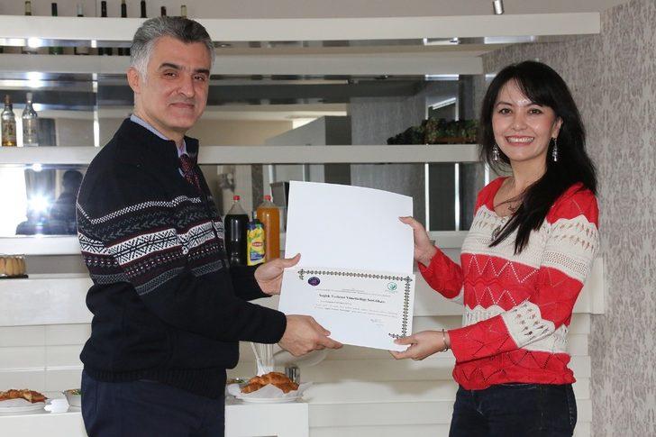 AÜ’de sağlık turizmi yöneticiliği eğitimi verildi G3