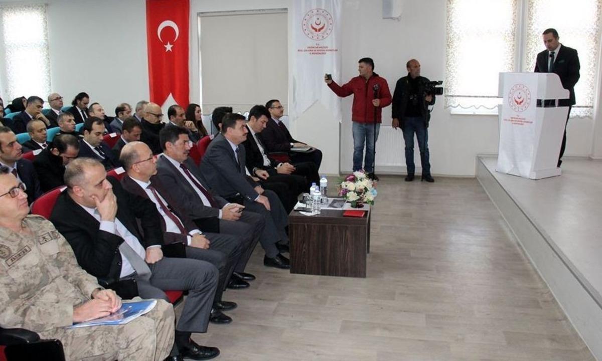 Erzincan&rsquo;da Bağımlılık ile M&uuml;cadele Değerlendirme toplantısı yapıldı