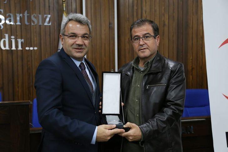 Kan bağışçılarına madalyaları verildi G3