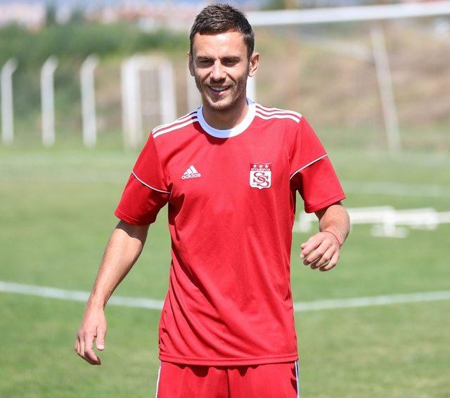 Sivasspor’da Serhiy Rybalka’nın sözleşmesi feshedildi