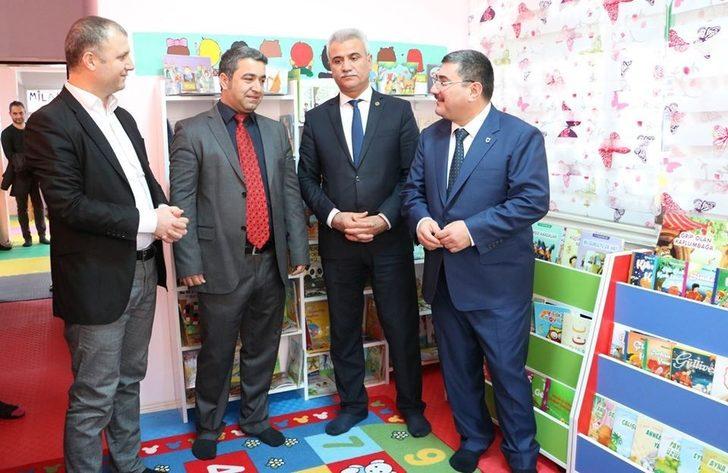 Minik Laleler Kreş ve Anaokulu’nda kütüphane açılışı G4
