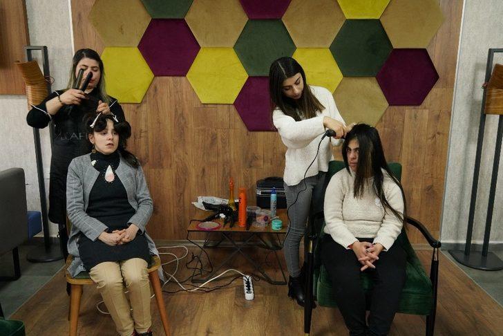 Öğrenciler engellilerin kişisel bakımlarını gerçekleştirdi G3