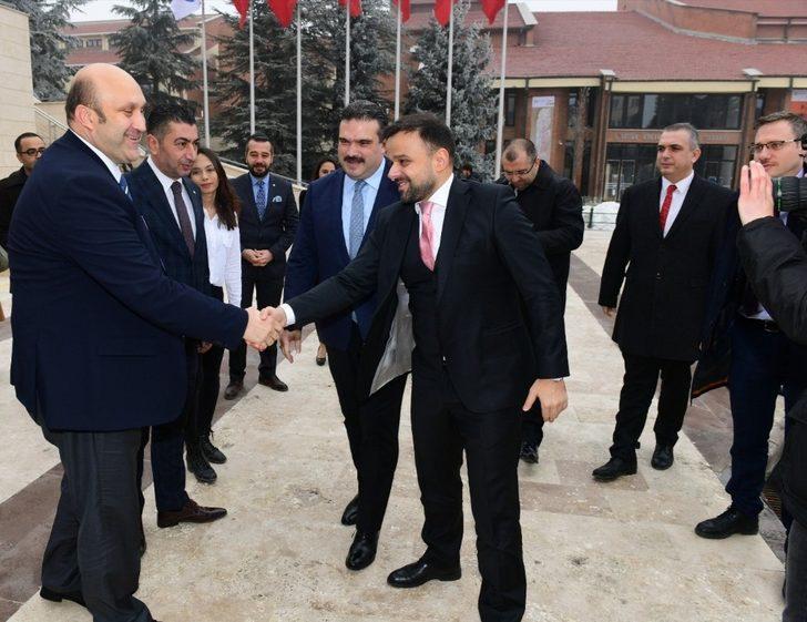 Cumhurbaşkanlığı Dijital Dönüşüm Ofisi Başkanı Dr. Ali Taha Koç Anadolu Üniversitesi’nde G3