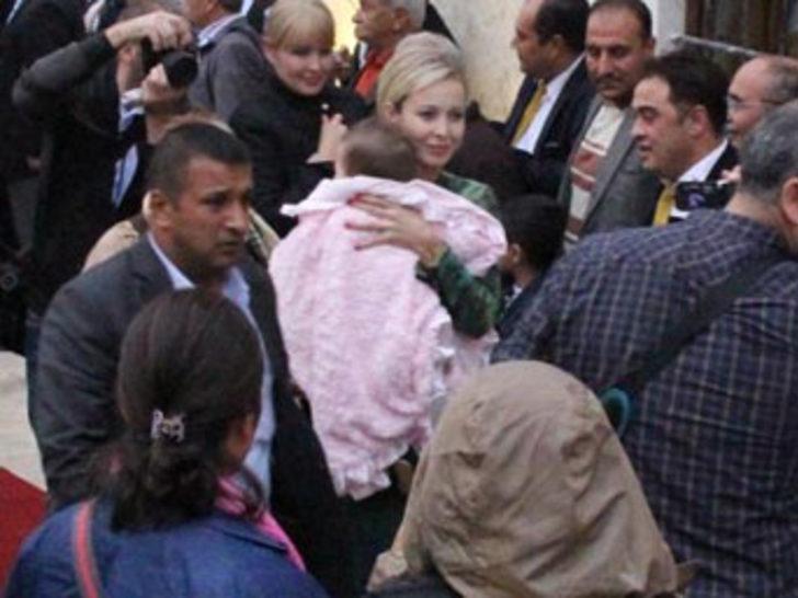 Balmumu heykelinden makas aldı G1