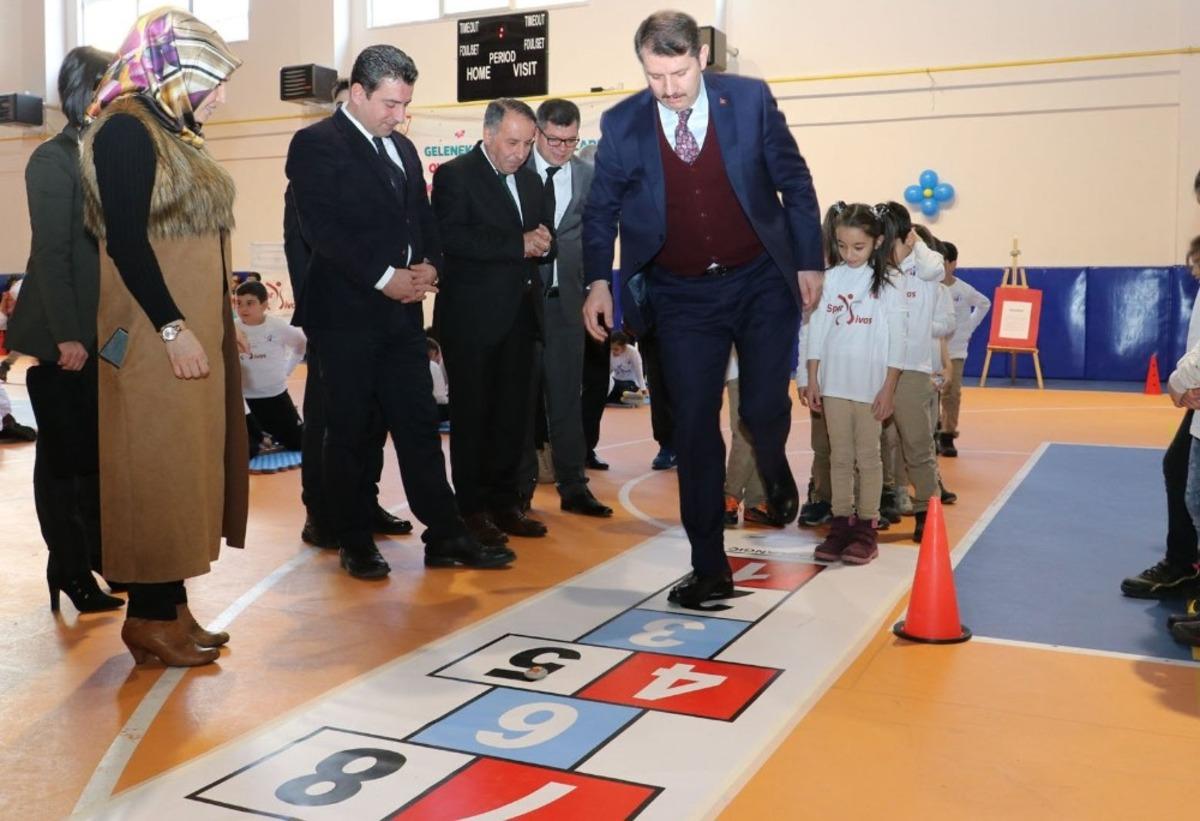 Sivas&rsquo;ta &ldquo;Geleneksel Oyunlar&rdquo; yaşatılıyor