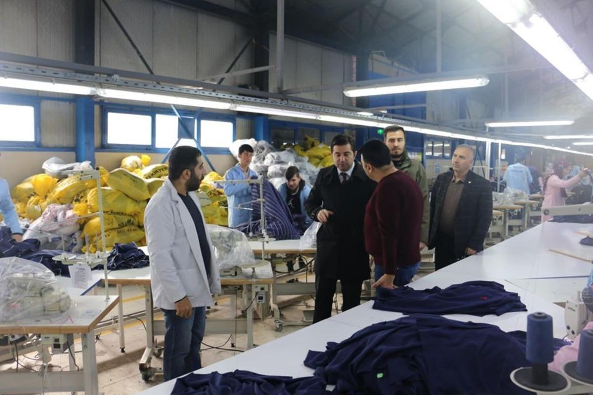 Kaymakam K&ouml;leoğolu, tekstil fabrikasını ziyaret etti