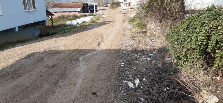 Kaynarca’da vatandaşın çamurlu yol tepkisi G2