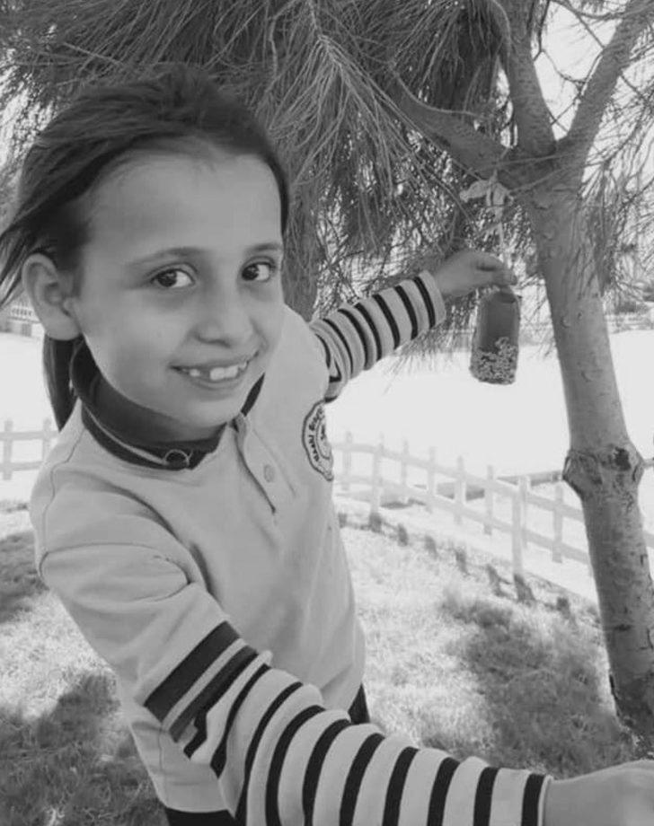 İzmir'de alevlerin arasında kalan 11 yaşındaki Merve’ye hüzünlü veda G3