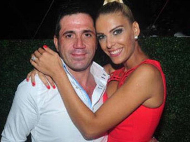 Hem annesini hem de kendisini.. G3