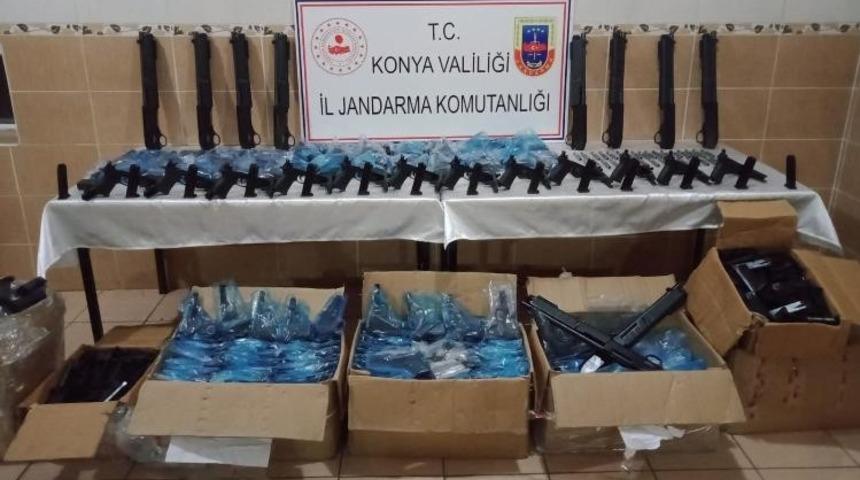 İzinsiz silah &uuml;retimi ile ilgili 3 kişi tutuklandı