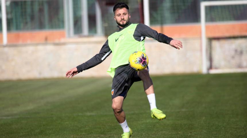 Enver Cenk Şahin’in lisansı çıktı