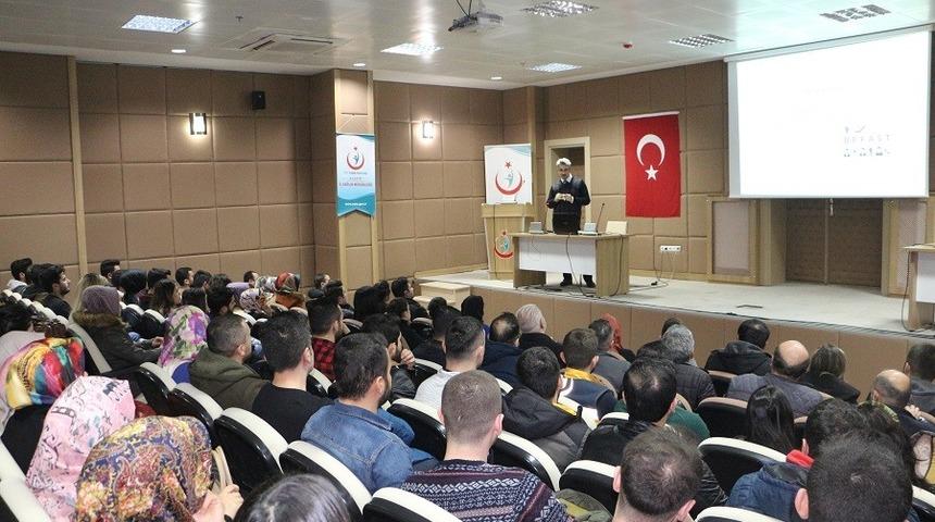 Sağlık personeline "İnme" farkındalık eğitimi