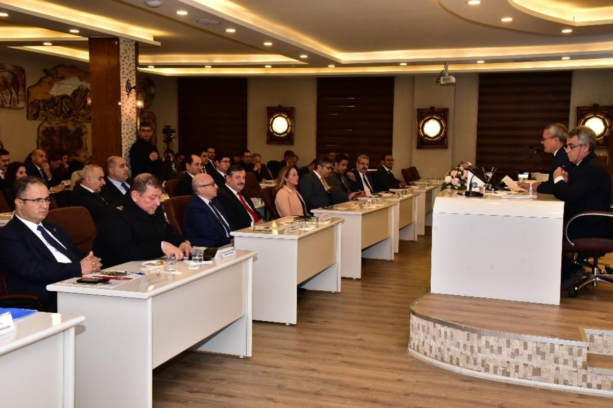 Manisa&rsquo;da Bağımlılıkla M&uuml;cadele toplantısı yapıldı