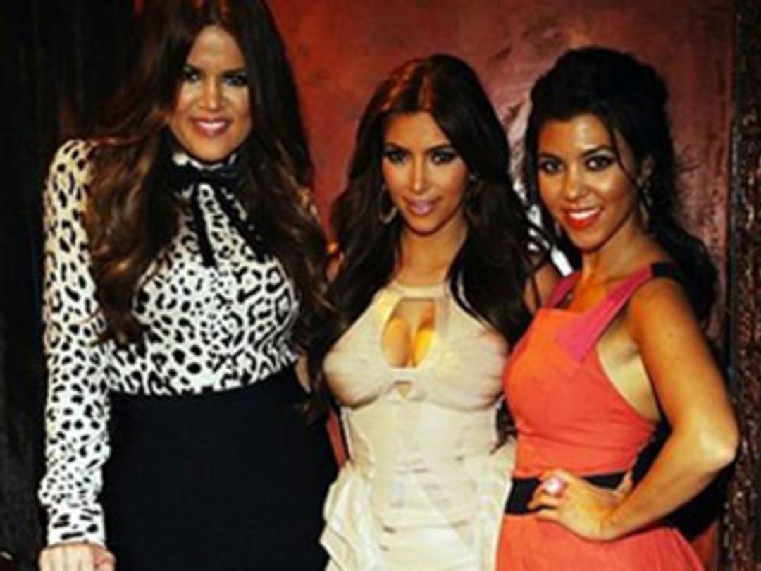 Kullanılmış i&ccedil; &ccedil;amaşırlarını satışa sundular