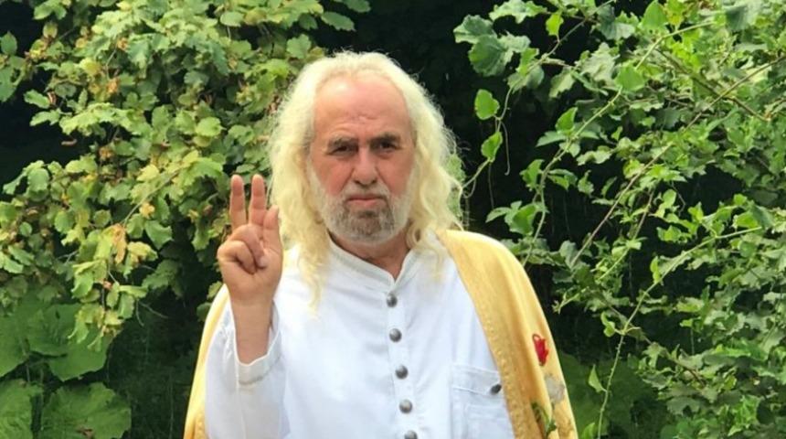 'Tesettür' mesajı olay olmuştu! Hasan Mezarcı’dan yeni açıklama: Mesihe soruşturma açılması AİHS’e aykırıdır