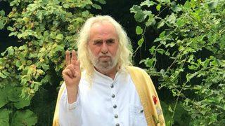 'Tesettür' mesajı olay olmuştu! Hasan Mezarcı’dan yeni açıklama: Mesihe soruşturma açılması AİHS’e aykırıdır