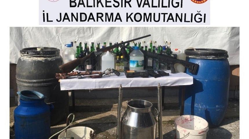 Balıkesir&rsquo;de jandarmadan narkotik uygulaması