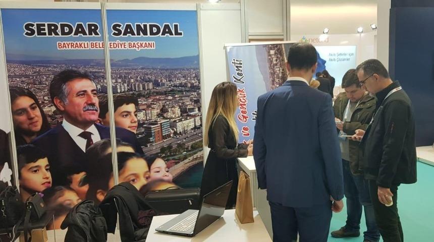 Bayraklı&rsquo;nın projeleri Ankara&rsquo;da tanıtıldı