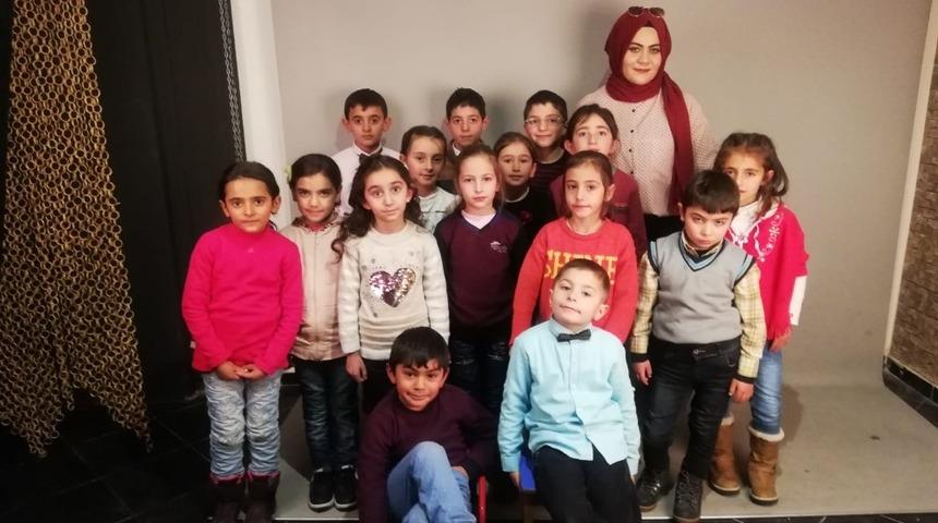 &Ccedil;ocuklar ilk kez sinema ile tanıştı