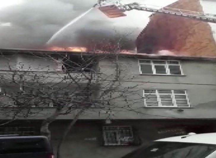 Esenyurt'ta korku dolu anlar! Çocukların imdadına vatandaşlar yetişti G4