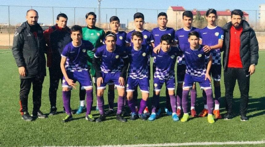 Bağlar Belediyespor&rsquo;un gen&ccedil;leri futbolda şampiyon