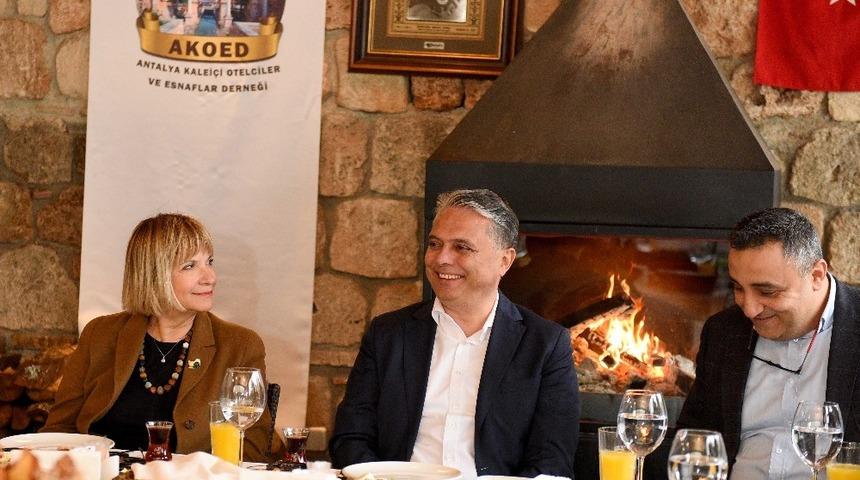 Başkan Uysal: &ldquo;Kalei&ccedil;i ahlakı oluşturmalıyız&rdquo;